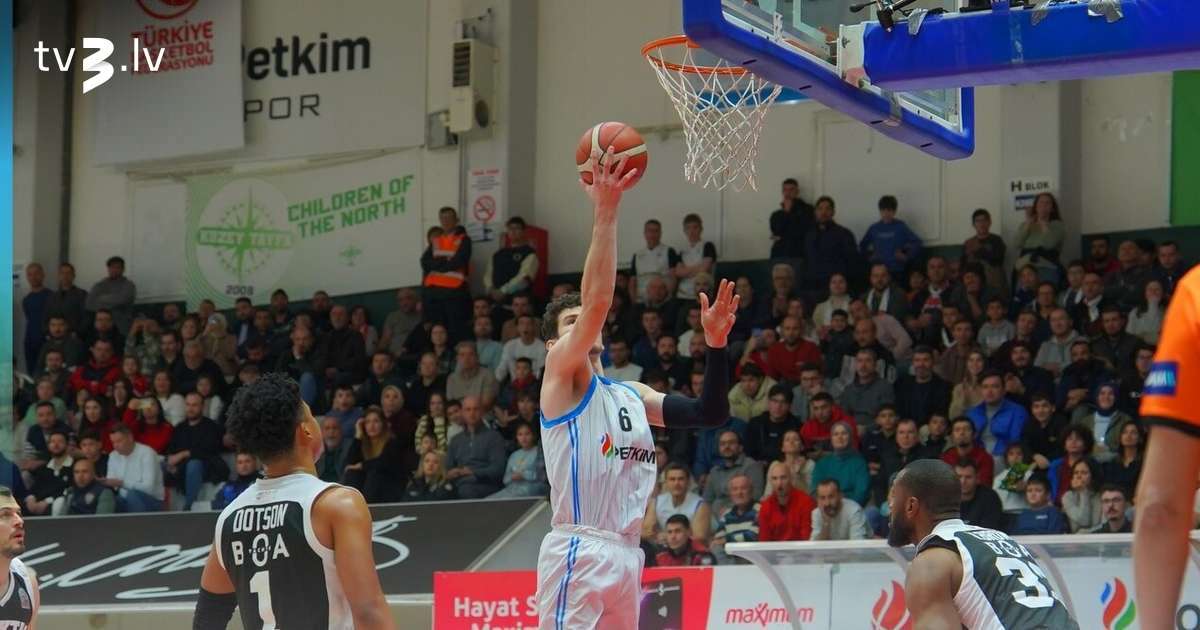 Blumberga Izmiras “Petkim Spor” Turcijas Superlīgas mačā piekāpjas “Besiktas”