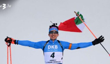 Džakomels triumfē Pasaules kausa biatlonā posmā distancē ar kopēju startu