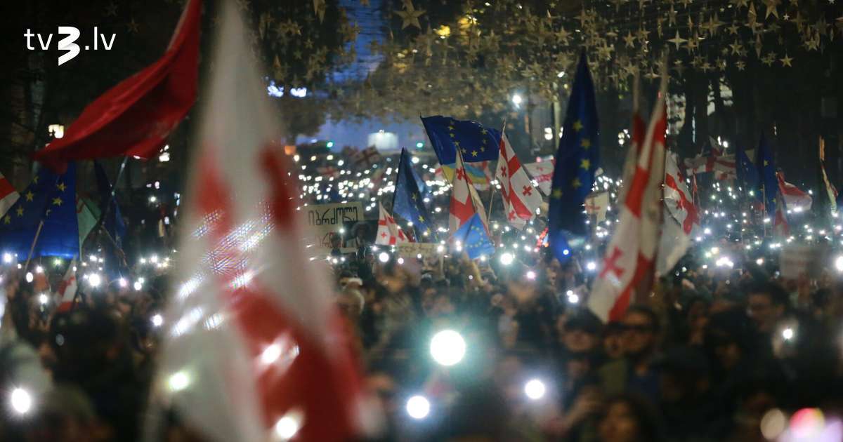 Gruzija pret protestētājiem pavērš ķīmisko ieroci, vēsta medijs