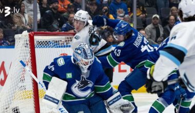 “Canucks” bez Bļugera piedzīvo ceturto zaudējumu pēc kārtas
