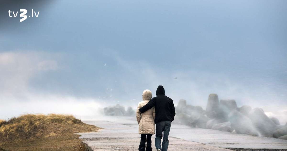 Latvijai tuvojas vētra, kas var radīt postījumus! Sinoptiķi izsludina oranžo brīdinājumu