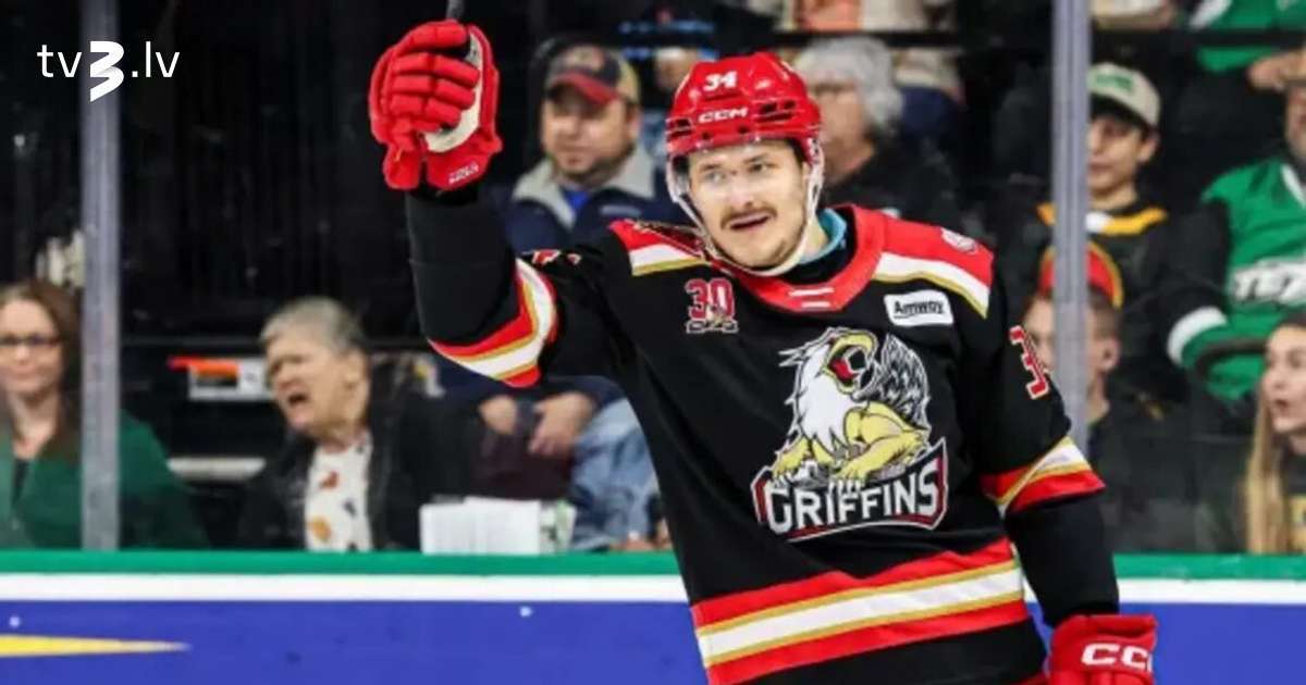 Tralmaks pielabo metienu un gūst savus 11. vārtus AHL sezonā