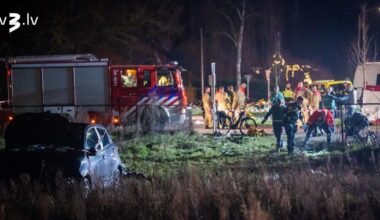 Automašīnai ietriecoties pūlī, Nīderlandē ievainoti deviņi cilvēki