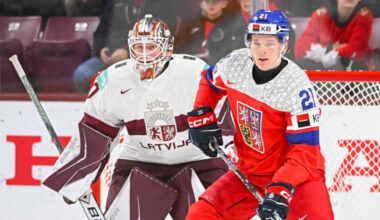 Latvijas U-20 hokejisti kaitina čehus, bet grupā ieņēma ceturto vietu – Hokejs – Sportacentrs.com
