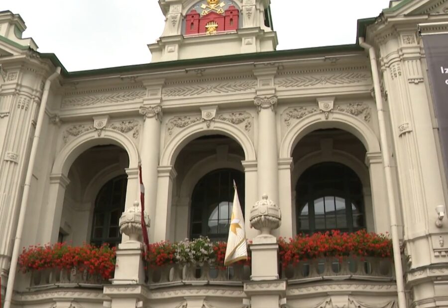 Finansiālais spiediens uz Latvijas Nacionālo teātri