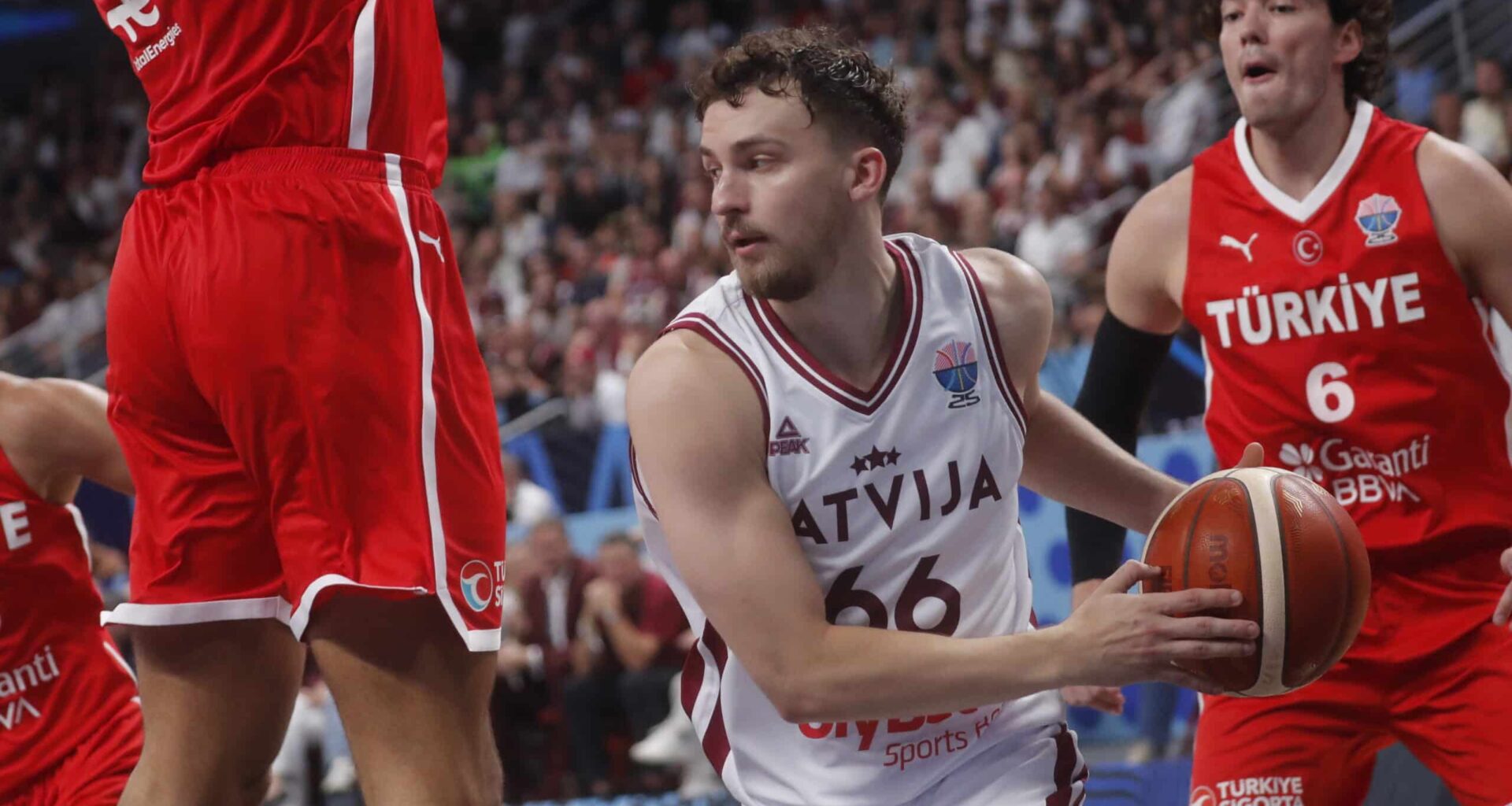 Zoriks atrod klubu Itālijā, Šiliņš dosies uz cita latvieša pārstāvēto vienību