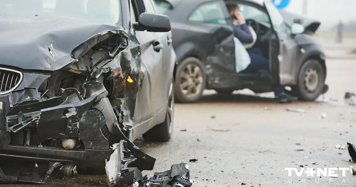 Vecgada dienā avārijās cietuši desmit cilvēki. Viens cilvēks miris