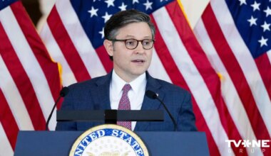 Nav runu par militāra spēka pielietošanu Grenlandē, paziņo ASV Pārstāvju palātas spīkers