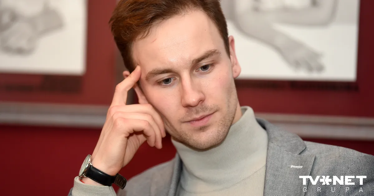 FOTO ⟩ Maksima Busela dzīvoklī Jaungada vakarā izcēlies ugunsgrēks