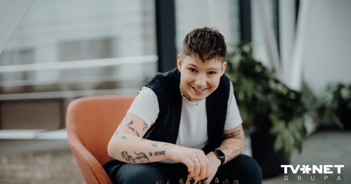 INTERVIJA ⟩ Neļaut sev atslābt. Emilija par uzvaru šovā "Pārdziedi mani" un gatavību Eirovīzijai