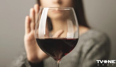 Kas notiek ar tavu ķermeni, ja tu mēnesi nelieto alkoholu? Skaidro atkarību speciālists