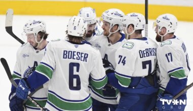 "Canucks" pēcspēles metienos zaudē "Kraken" komandai