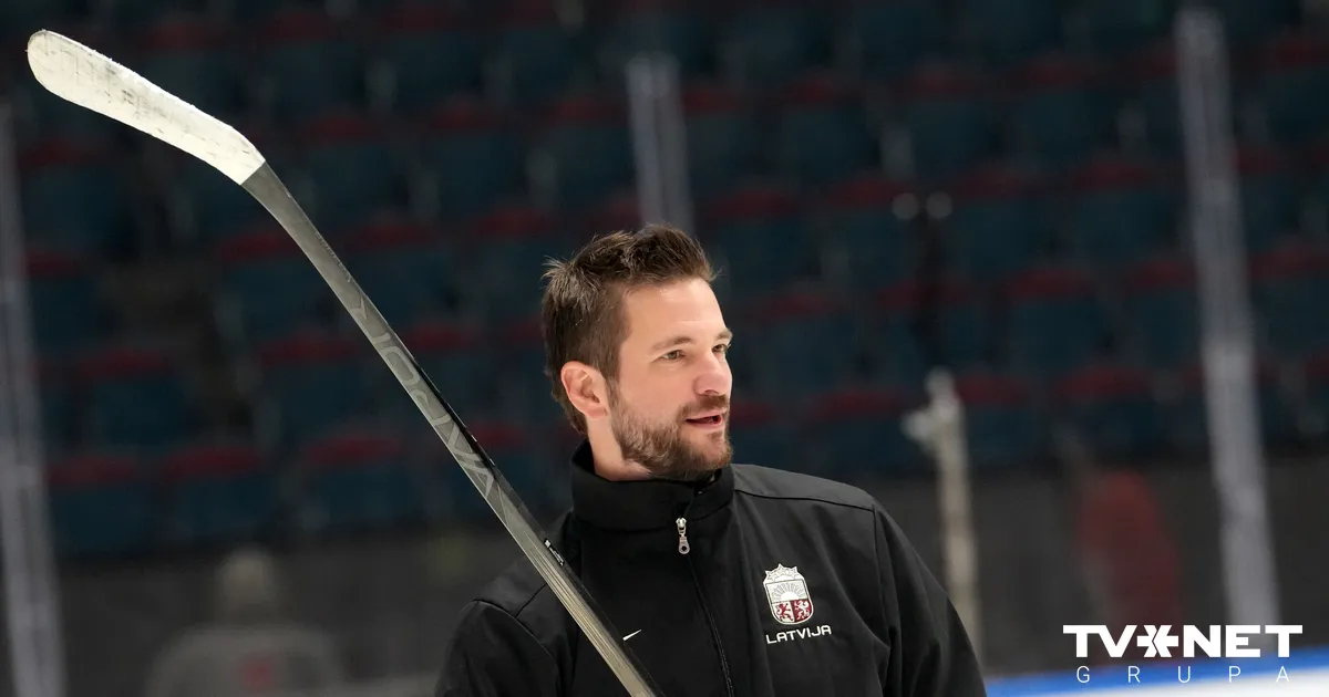 Dārziņš ieskicē, kā Latvijas izlase koriģēs sastāvu Ābola iztrūkuma dēļ