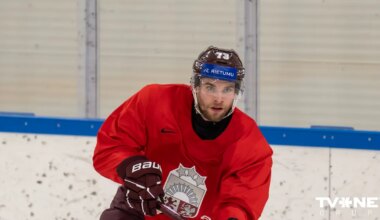 Smirnovam trīs rezultatīvas piespēles Šveices čempionāta mačā