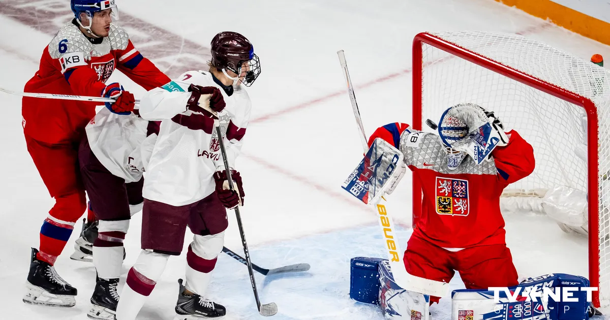 VIDEO ⟩ Latvijas U-20 hokejisti grupu turnīru noslēdz ar zaudējumu čehiem