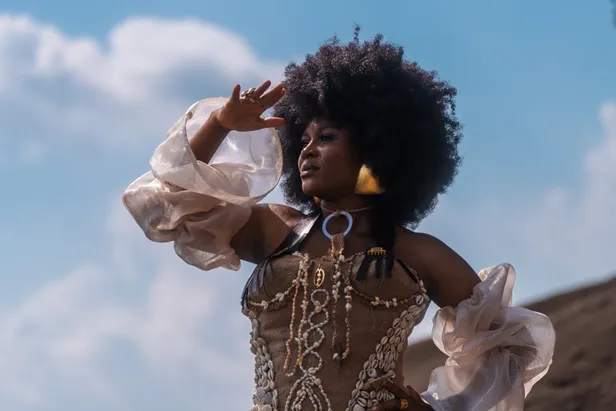 Ganiešu dziedātāja Abiana.