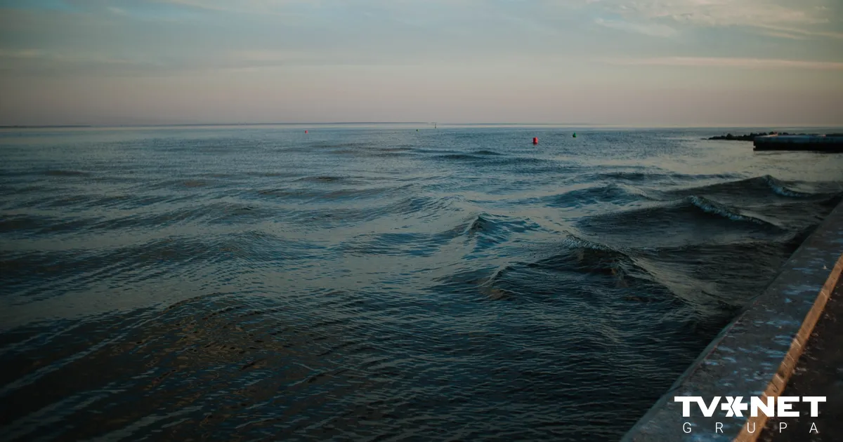 Apsekots kuģis, kurš tika turēts aizdomās par kabeļa bojājumu Baltijas jūrā