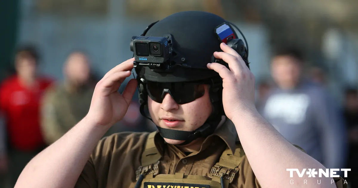 Kadirovs Čečenijas vicepremjera amatā ieceļ 20 gadus veco dēlu