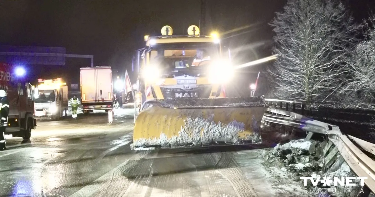 Aukstuma vilnis paralizē satiksmi Eiropā