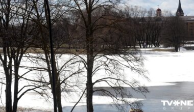 Aizliedz kāpt uz Jelgavas ūdenstilpju ledus