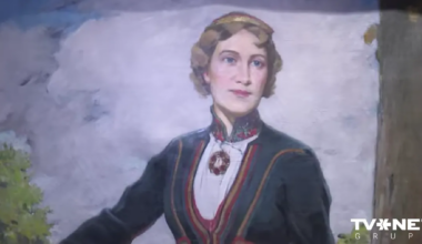 VIDEO ⟩ Latvijā atgriezusies mākslinieka Tilberga glezna, kas Vācijā pavadījusi 83 gadus