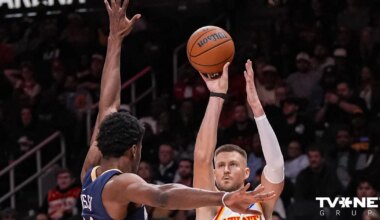 Porziņģis ar sekmīgiem tālmetieniem kaldina "Hawks" uzvaru