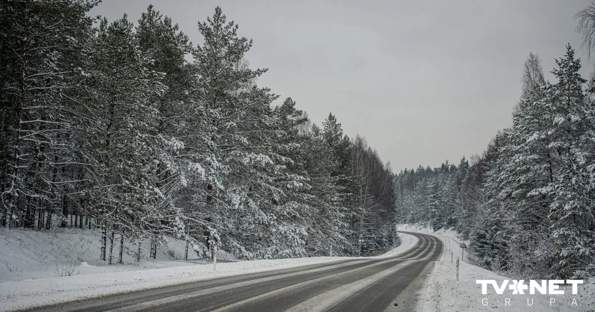 Braukšanas apstākļi apgrūtināti dažviet Vidzemē un Latgalē, kā arī visā Pierīgā