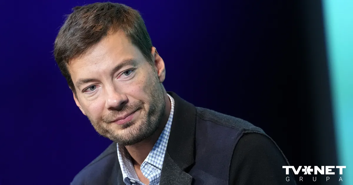 Viens no biedrības "Bez partijām" izveidotājiem Broks paziņo par politiskās darbības "iepauzēšanu"