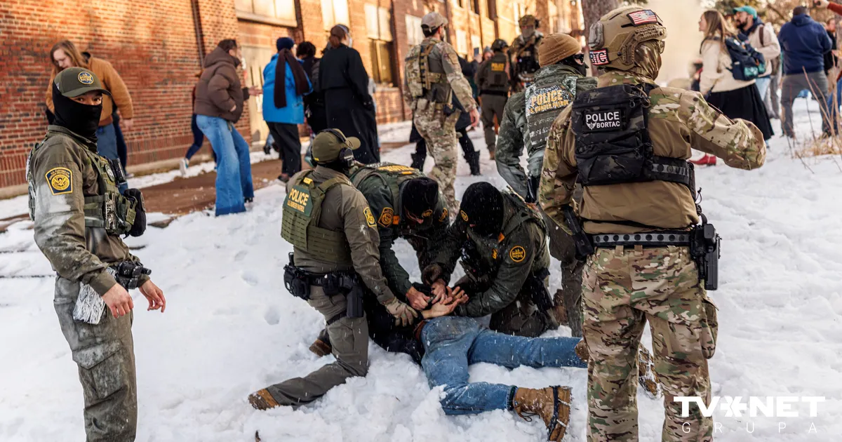 ICE operācijā Mineapolē nošauta sieviete