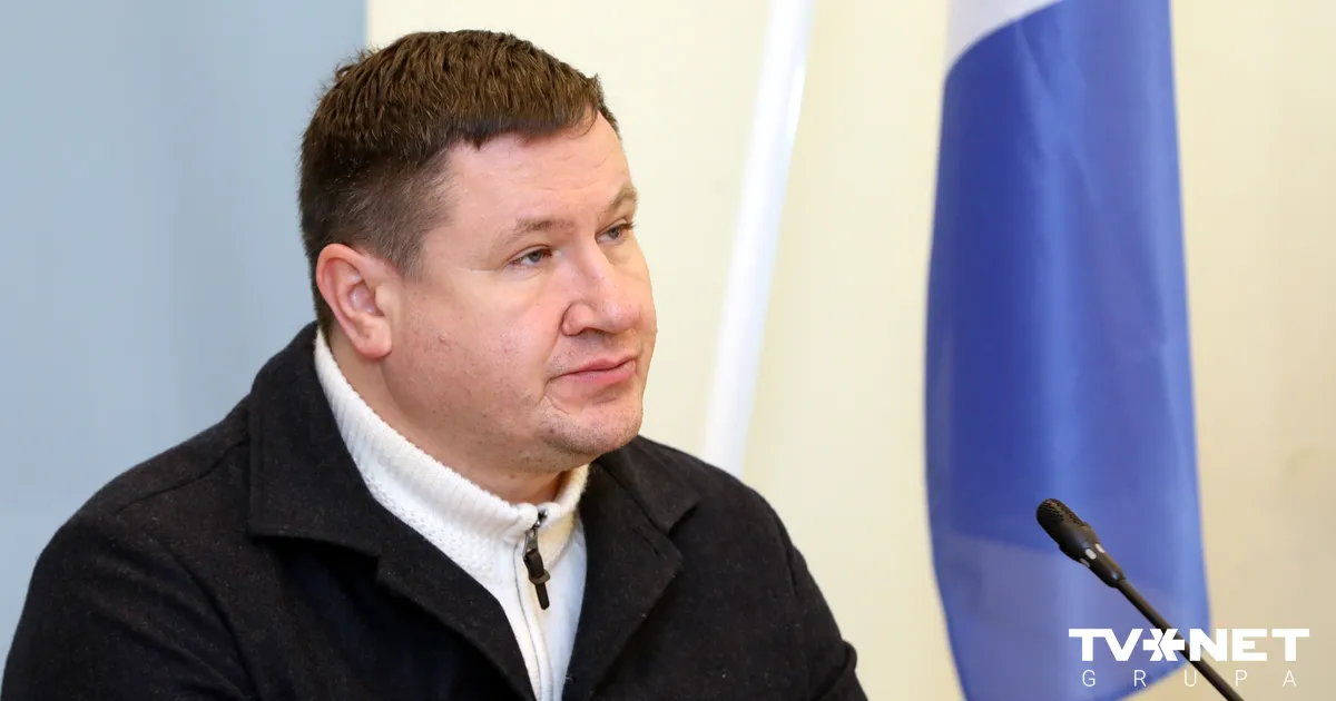 Veselības inspekcija sāk pārbaudi par Helmaņa darbnespējas lapas pamatotību