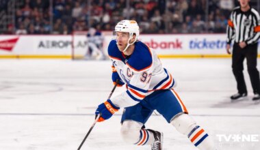 Makdeivids turpina dominēt NHL un atkārto savu rekordu