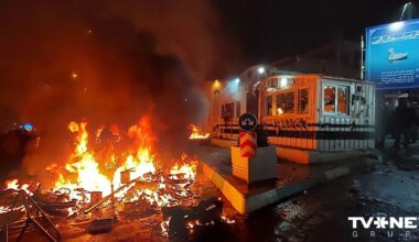 Irānas gāztā šaha dēls vēršas pie Trampa ar lūgumu