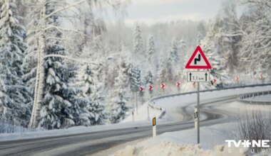 Arī pirmdienas rītā sniegs un apledojums apgrūtina braukšanu visā Latvijā