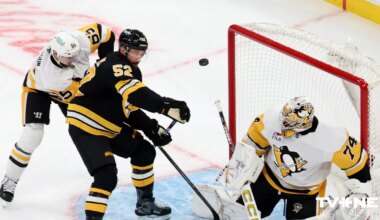 "Blue Jackets" uzvar Merzļikinam paliekot rezervē; "Penguins" zaudē bez Šilova