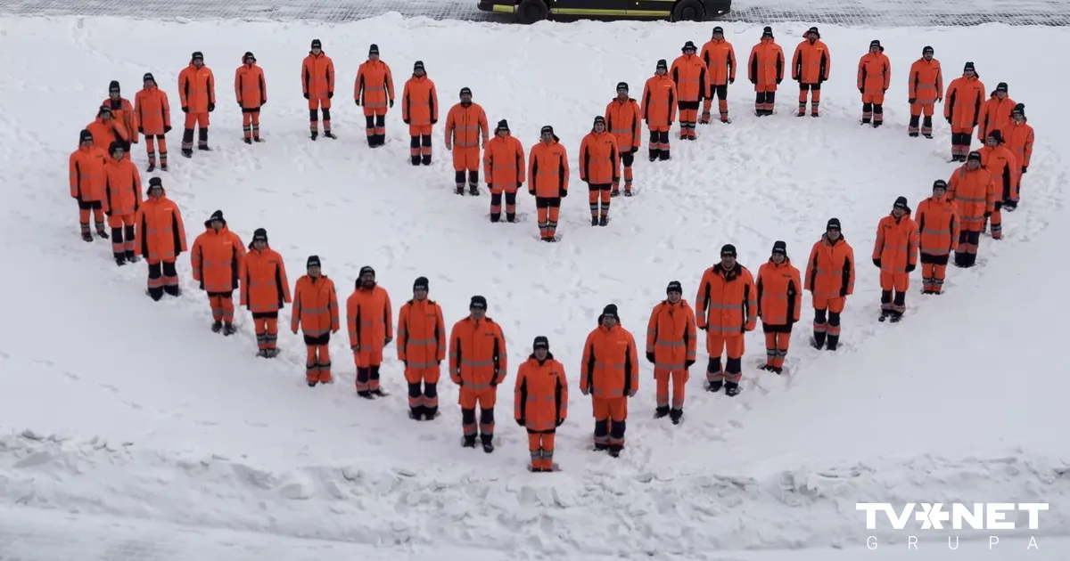 VIDEO ⟩ Internetu sajūsmina NMPD īpašais sveiciens Raimondam Paulam