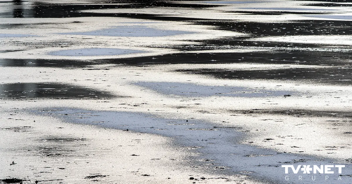 VIDEO ⟩ Pārgalvīga ziemas prieku baudīšana Gulbenes novadā noslēdzas ar auto nogremdēšanu ezera dzelmē