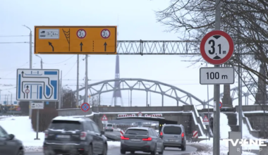 VIDEO ⟩ Vai Rīgā noteiktie ierobežojumi kravas automobiļu iebraukšanai zem tilta ir pārspīlēti?