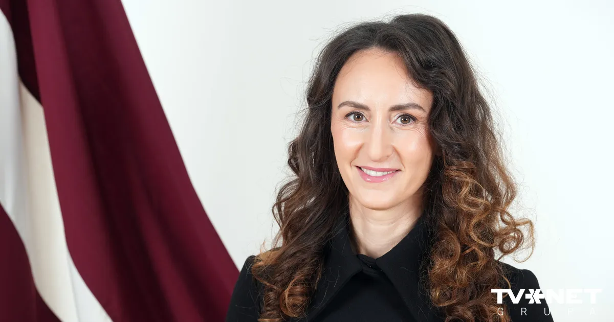 Skolas medicīnas māsa drīkst injicēt ārsta nozīmētas zāles skolēnam ar hronisku saslimšanu