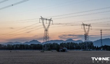 Ķīna vairs nepērk elektroenerģiju no Krievijas, vēsta avots