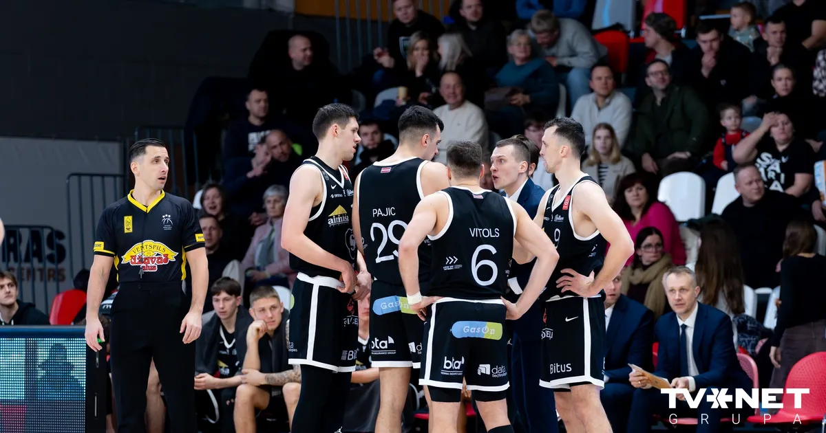 Valmieras basketbolisti no Latvijas kausa izslēdz čempioni "VEF Rīga"