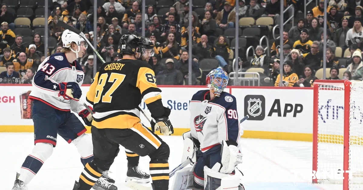 Šilova un Merzļikina duelī uzvarētāju noskaidro pēcspēles metienu sērijā