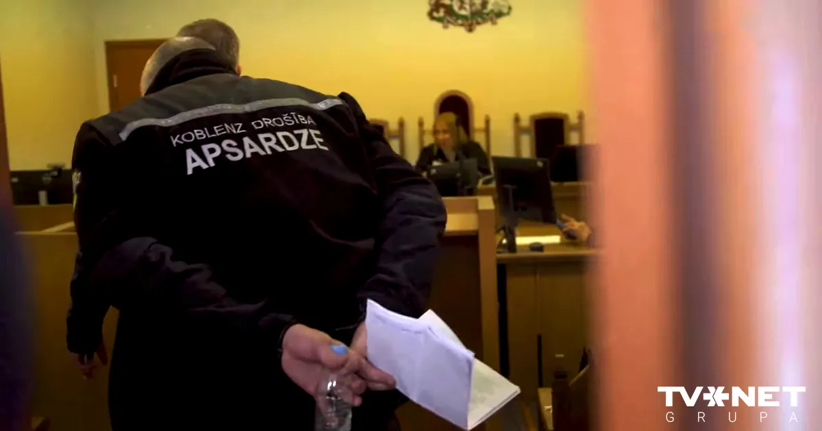 NOSKATIES ⟩ Veikala apsargs un citi rīdzinieki krievu specdienestiem ilgstoši ziņo par militāro tehniku un Ukrainas atbalstītājiem