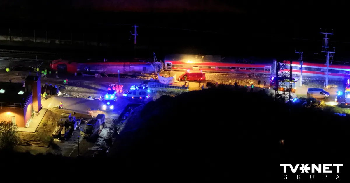 Andalūzijā notikusi ātrvilcienu sadursme. Vismaz 21 bojāgājušais un desmitiem ievainoto