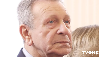 Jānis Skanis 75. jubilejā bauda brīvmākslinieka statusu un kolēģu mīlestību