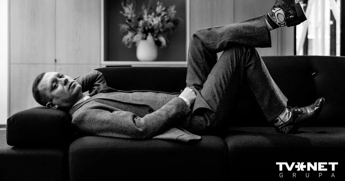 INTERVIJA ⟩ Kā pieradināt Stepes Vilku. Ralfs Eilands