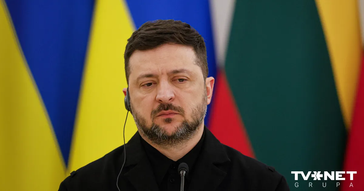 Zelenskis: Ukraina savas teritorijas neatdos