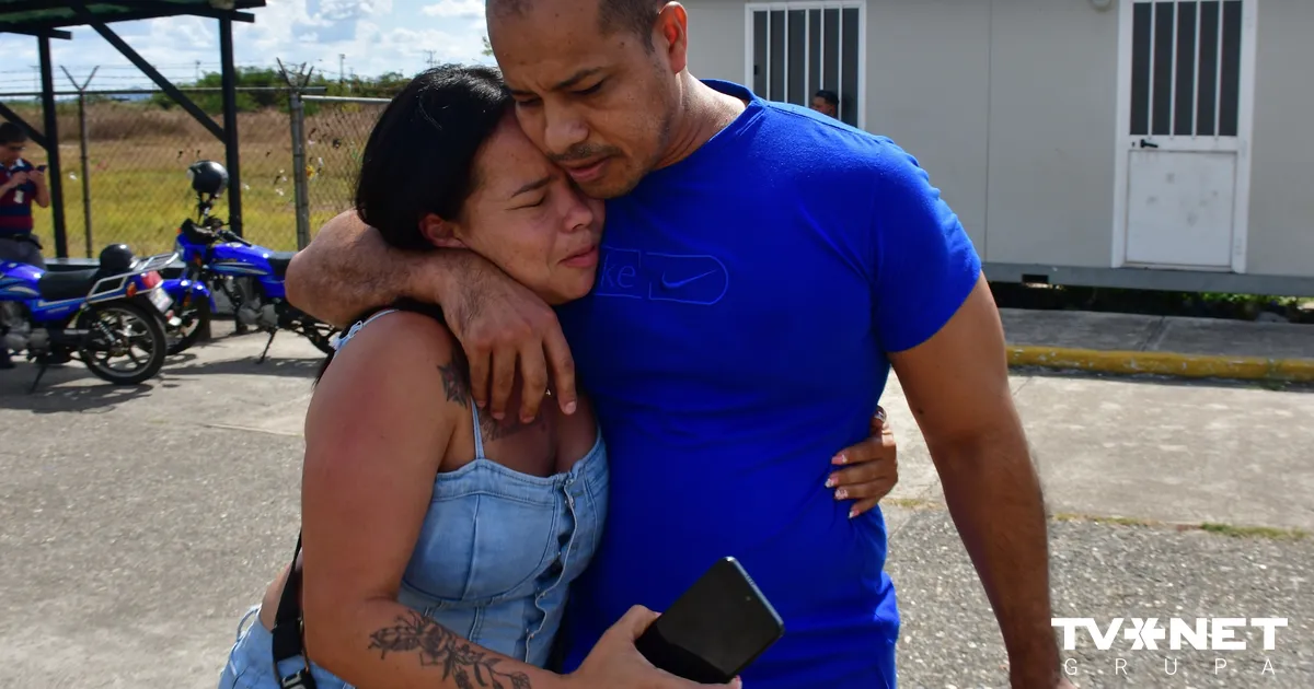 Venecuēlā atbrīvoti vairāk nekā 100 politieslodzīto