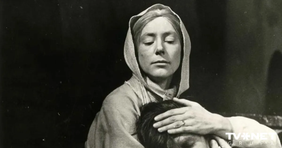 Aizsaulē devusies Jaunatnes teātra aktrise Anda Zaice