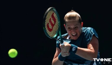 VIDEO ⟩ Ostapenko ar spēcīgu raidījumu "nokdaunē" pretinieci