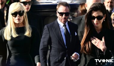 Holivuda un mode satiekas pēdējā modes imperatora Valentino bērēs